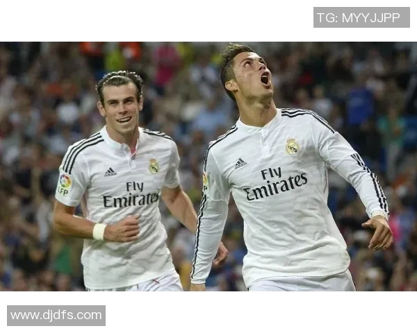 梅西、C罗与贝尔：三位足球巨星的传奇人生与影响力解析