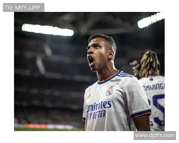 足球巨星精彩瞬间高清竖屏大图展现绝妙技艺与风采