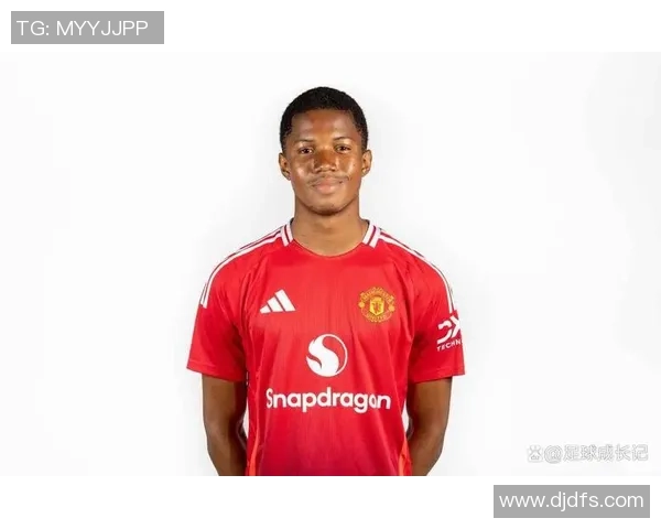 足球明星背后的故事与成长轨迹揭示他们如何成就顶级球员的秘密