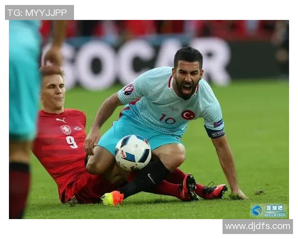 足球球星纪念册市场价格揭秘及收藏价值分析